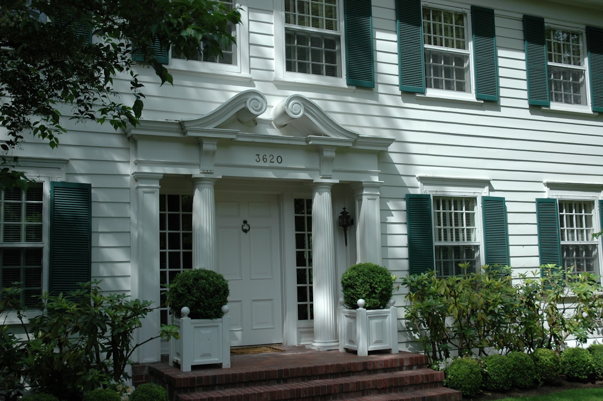 215 Elm Street, Rockville Centre NY
